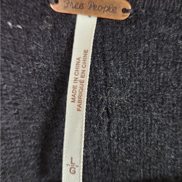 Free People School Boy Cashmere Cardigan Size Large - Picture 5 of 6